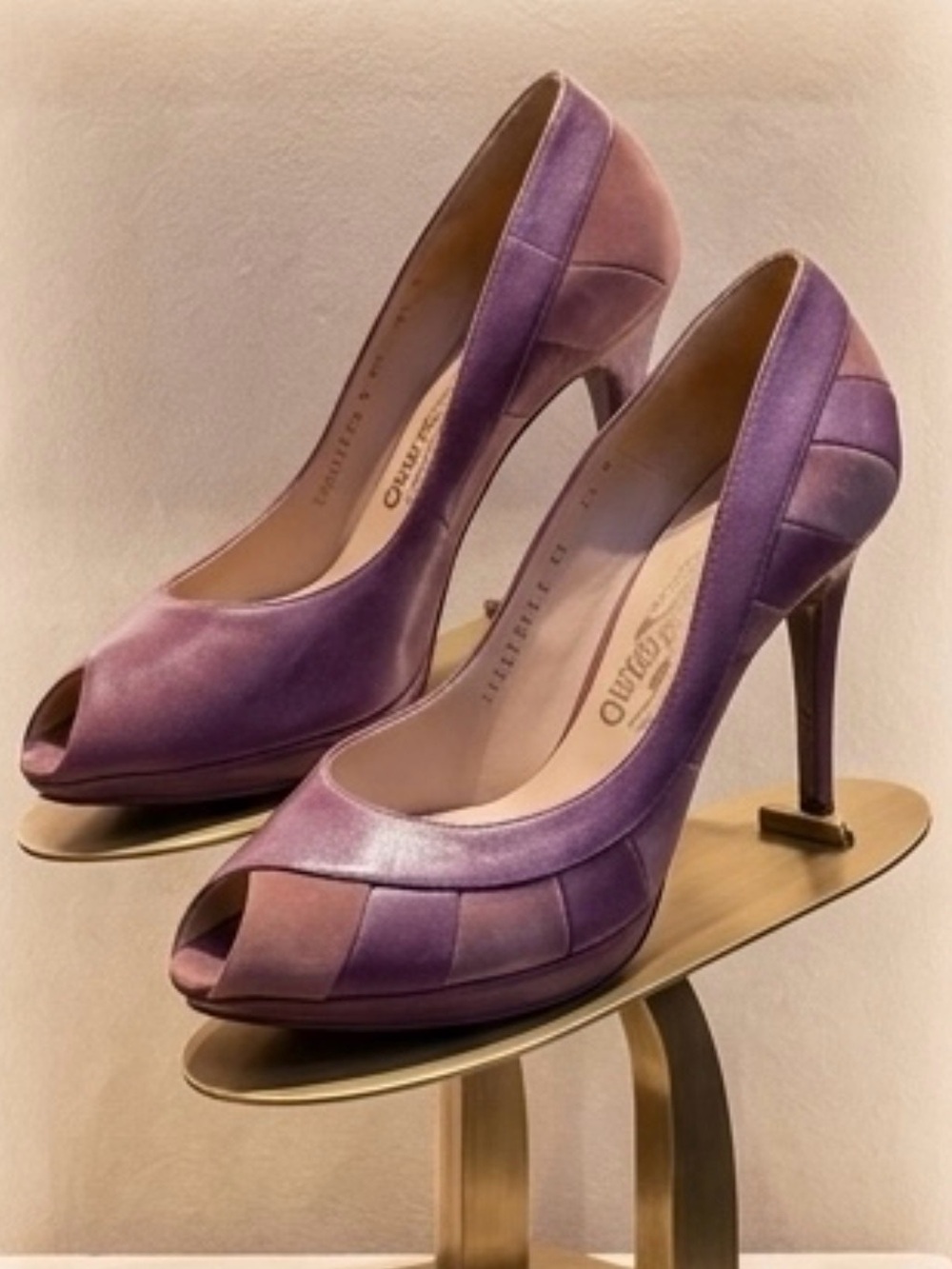 Salvatore Ferragamo Plum Suede Leather Peep Toe Platform Pumps Shoes 7.5B